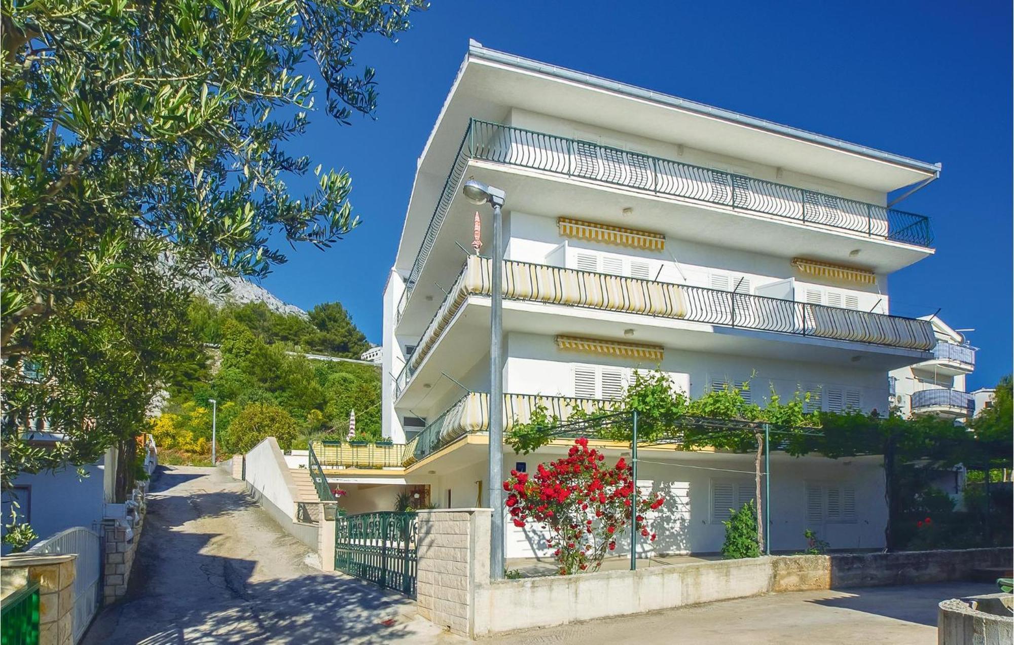 Beautiful Apartment In Omis With Wifi Zewnętrze zdjęcie