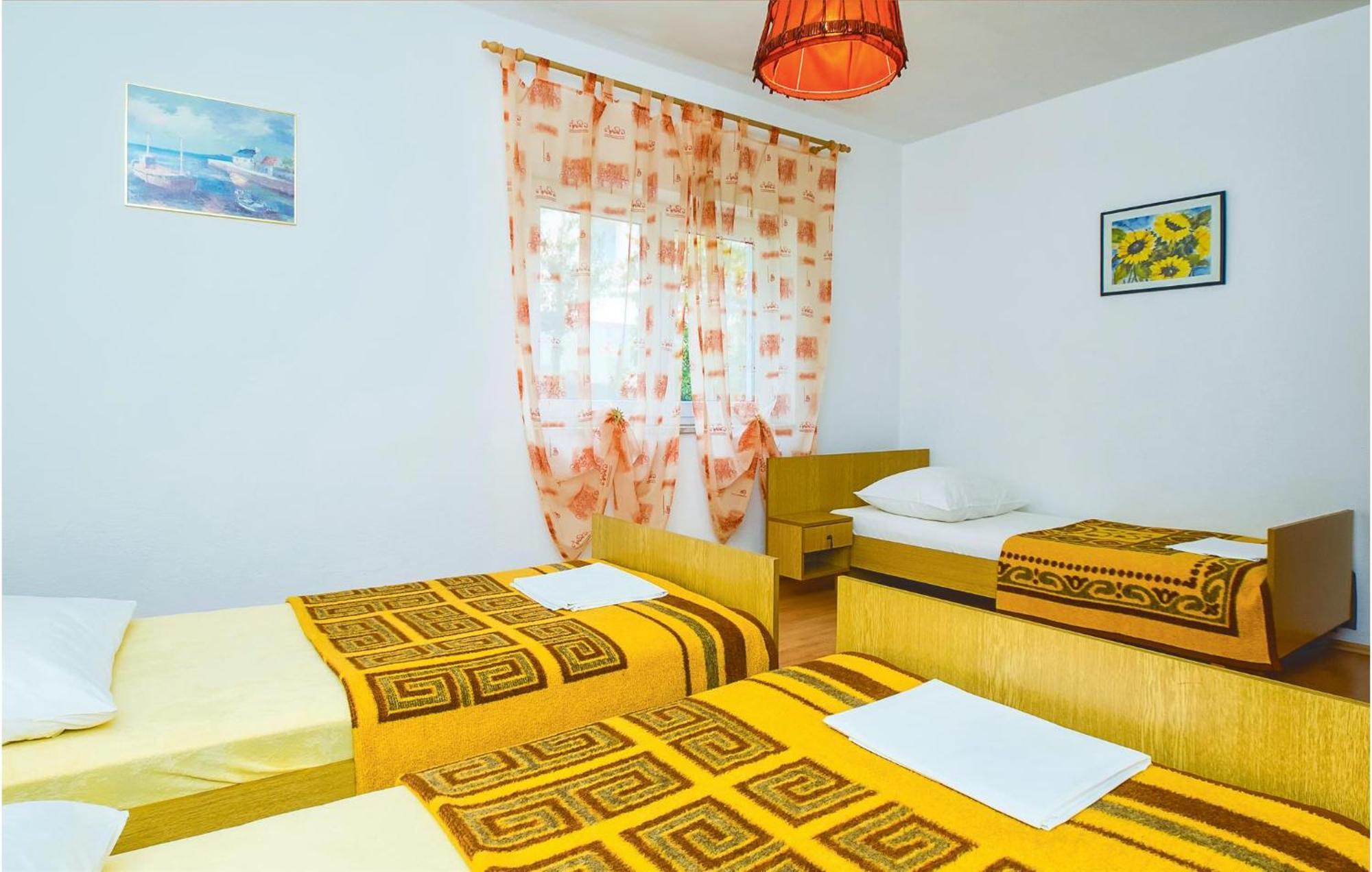 Beautiful Apartment In Omis With Wifi Zewnętrze zdjęcie