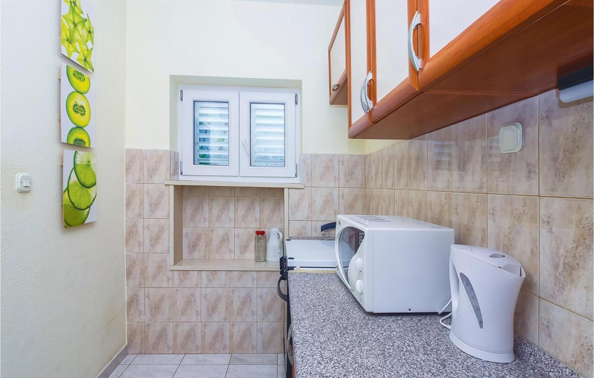 Beautiful Apartment In Omis With Wifi Zewnętrze zdjęcie