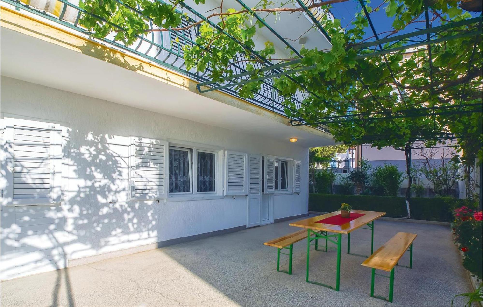 Beautiful Apartment In Omis With Wifi Zewnętrze zdjęcie